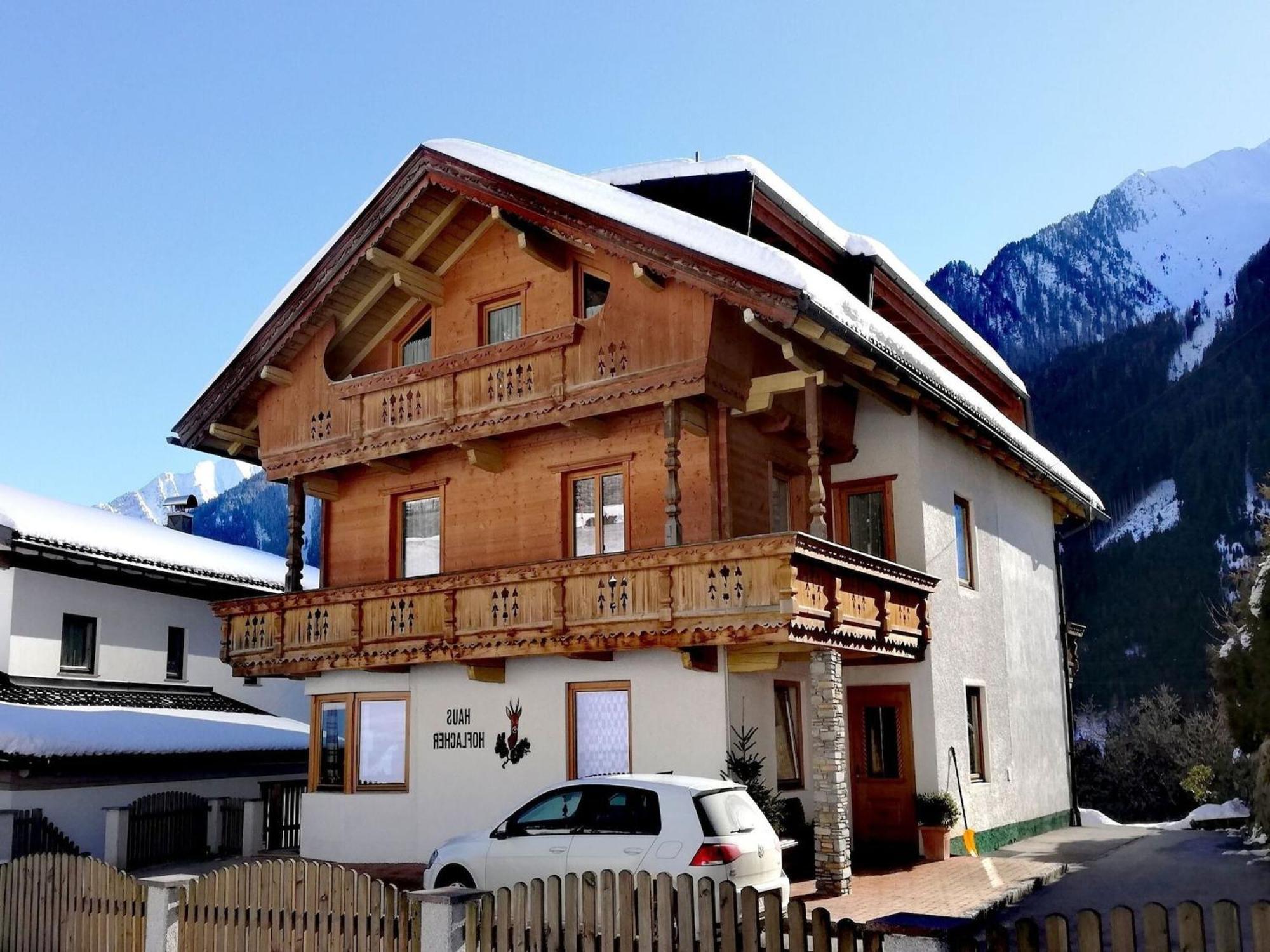 Apartment In Mayrhofen With A Balcony Eksteriør billede