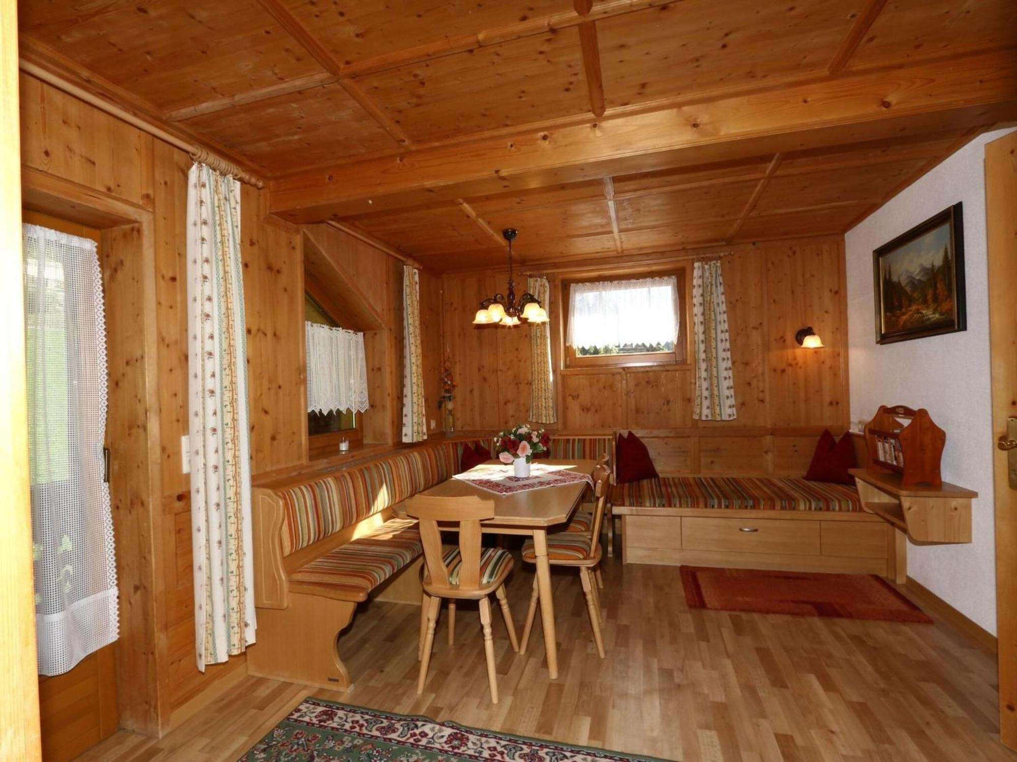 Apartment In Mayrhofen With A Balcony Eksteriør billede