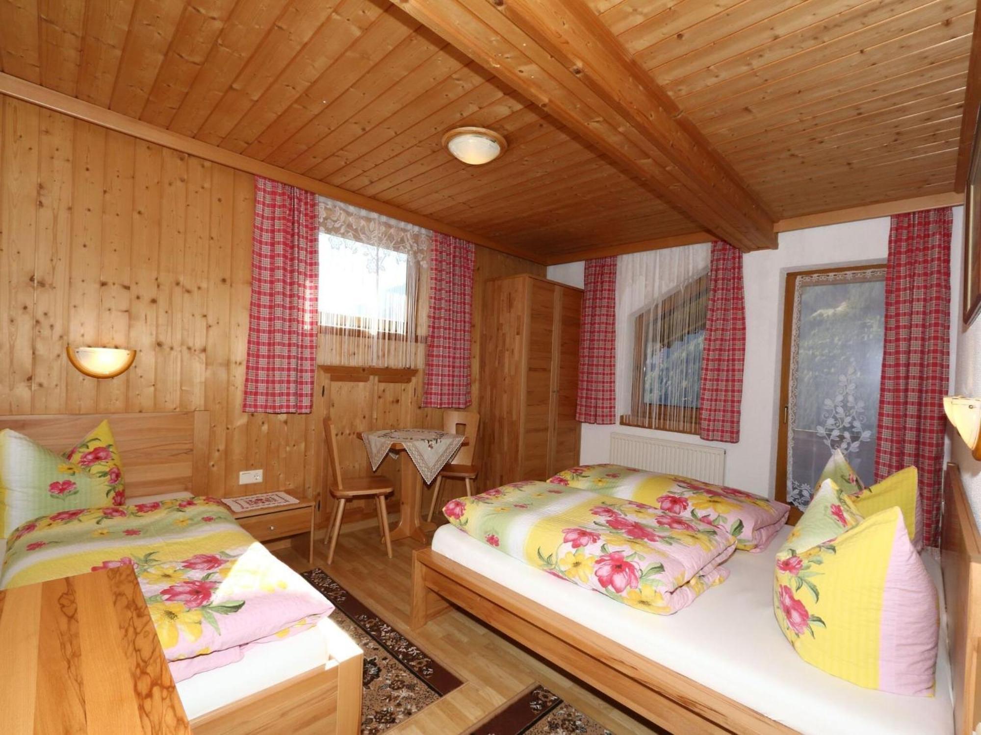 Apartment In Mayrhofen With A Balcony Eksteriør billede