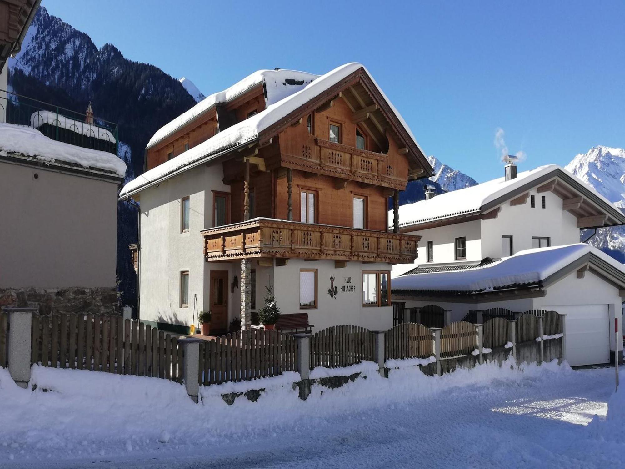 Apartment In Mayrhofen With A Balcony Eksteriør billede